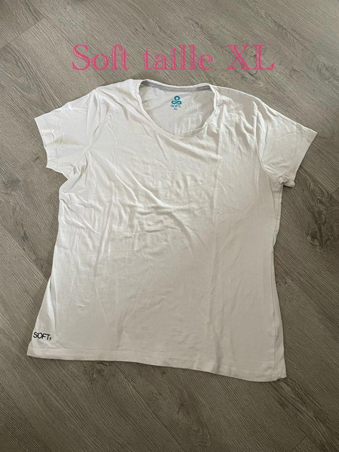 T-shirt à manche courte blanc col V soft taille XL - photo numéro 1