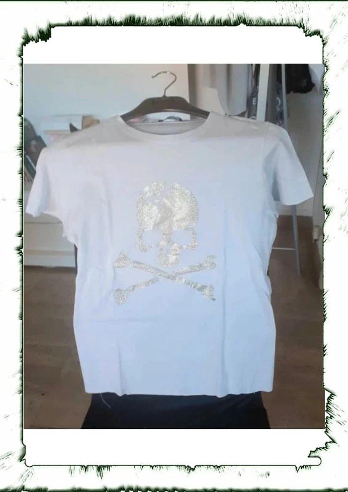 Tshirt blanc taille S - photo numéro 1