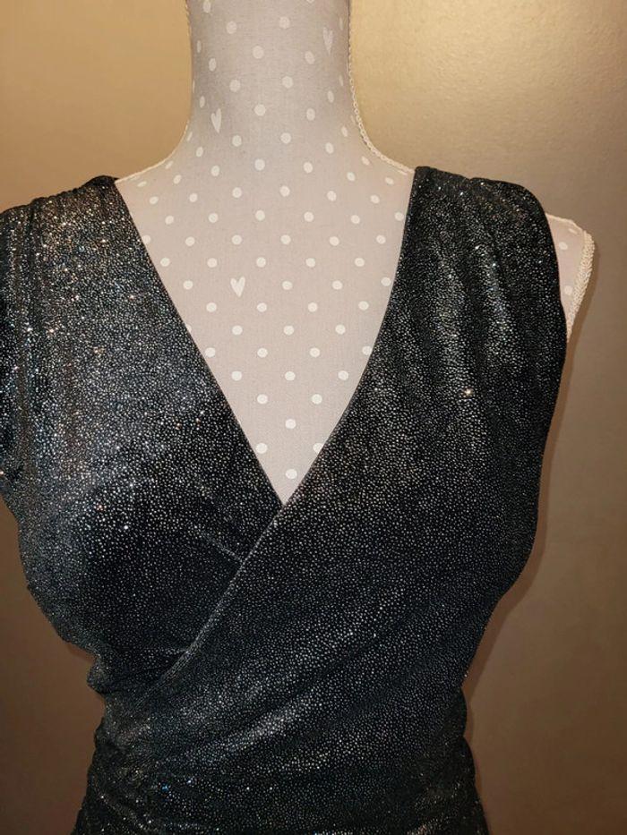 Robe de soirée noire avec strass cœur croisé - photo numéro 3