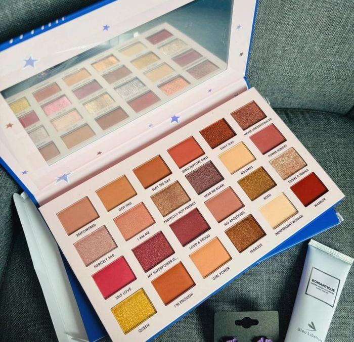 Coffret cadeau à offrir palette maquillage ciate bijoux - photo numéro 3