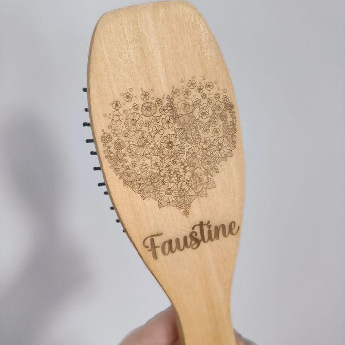 Brosse à cheveux personnalisée - photo numéro 4