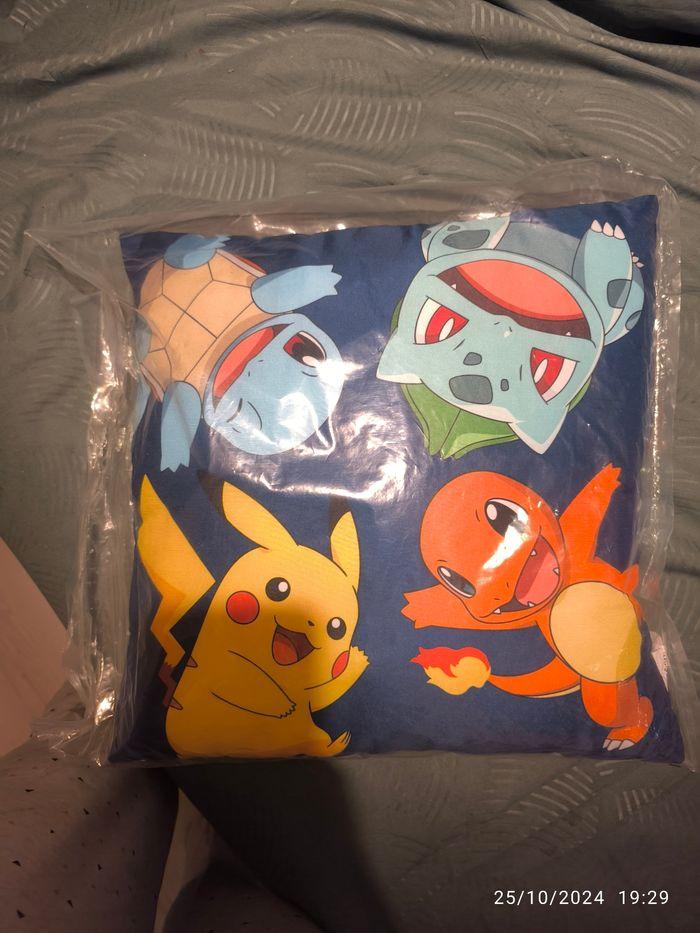 Coussin pokemon - photo numéro 1