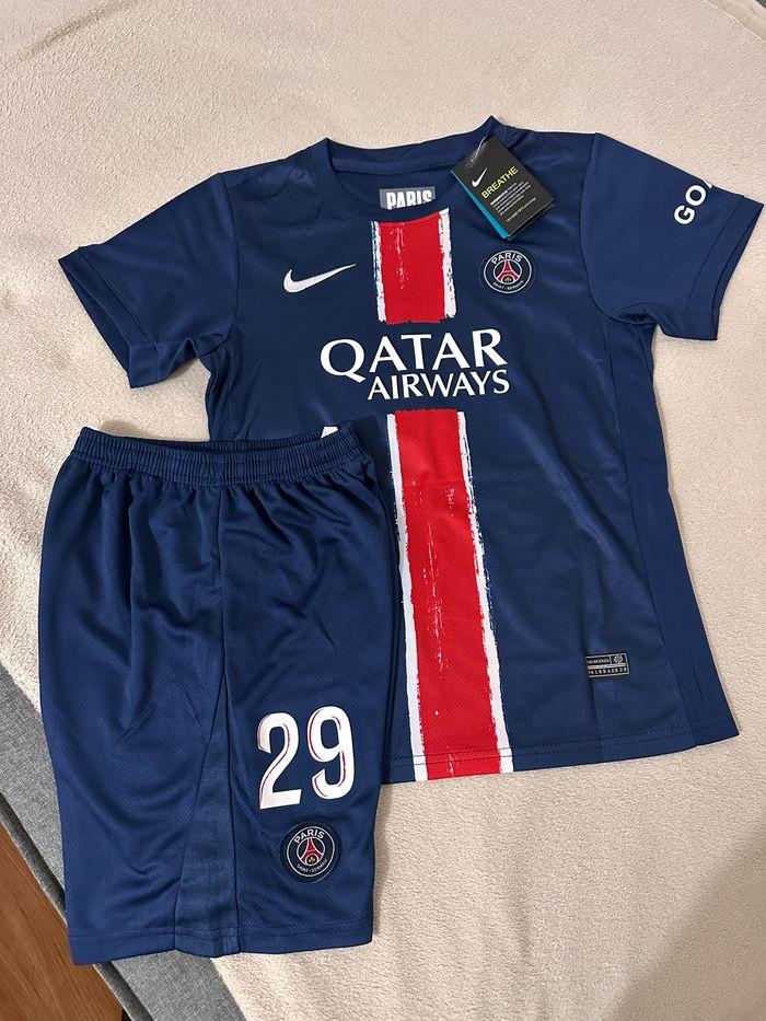 Ensemble pour enfants PSG BARCOLA 2024/2025 - photo numéro 3