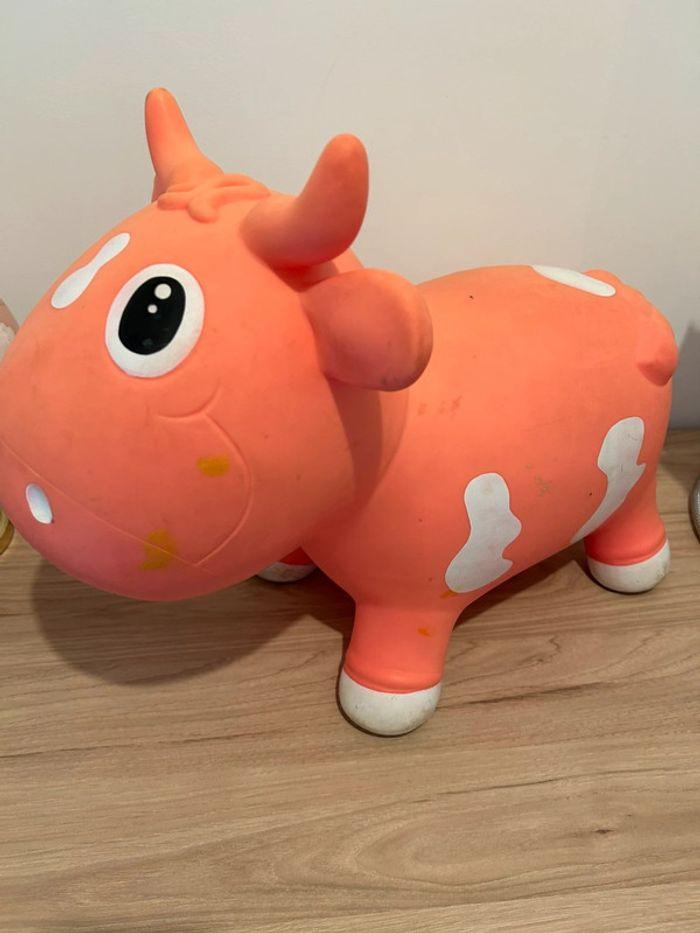 Vache sauteuse jouets enfants - photo numéro 2