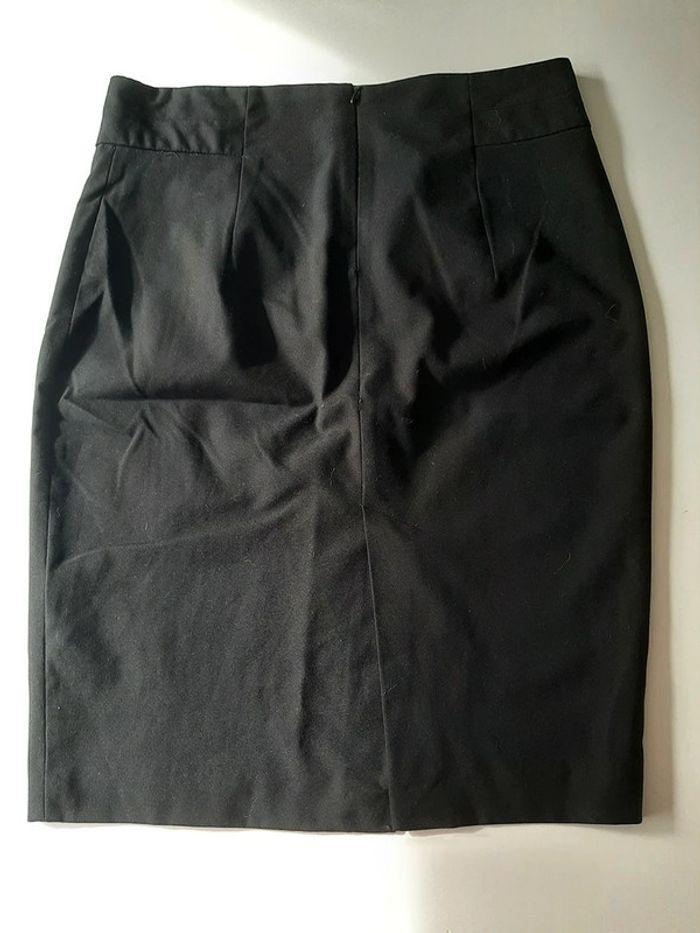 jupes et robe tailleur Zara Basic noir taille 40 - photo numéro 2