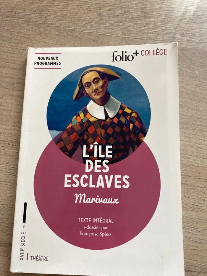 Livre l’île des esclaves - photo numéro 1