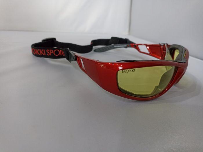 Lunette de soleil sport rouge - photo numéro 2