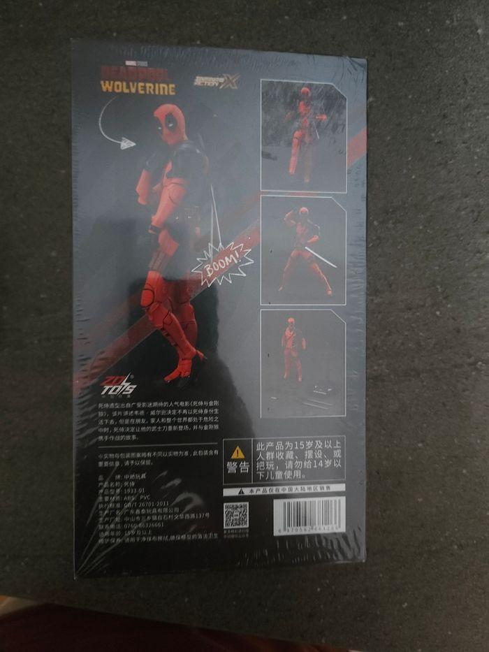 Figurines Deadpool et Wolverine officielle - photo numéro 2