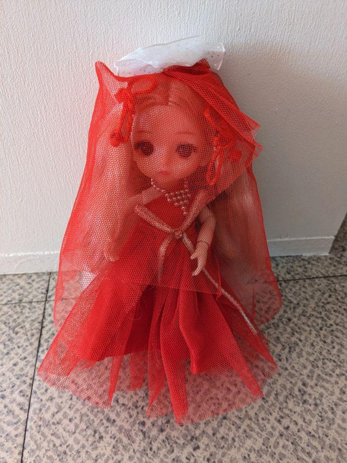 Poupée BJD  blonde robe rouge - photo numéro 1