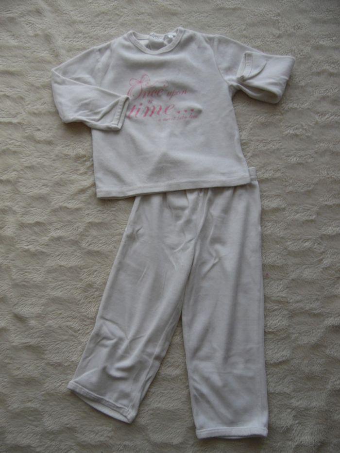 Pyjama 2 pièces blanc, taille 3 ans. - photo numéro 1