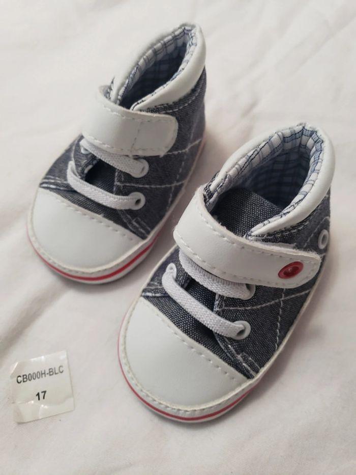 Chaussure taille 17 pour bébé 3 mois fille ou garçon - photo numéro 2