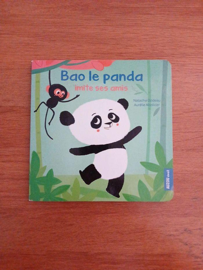 Bao le panda imite ses amis - photo numéro 1