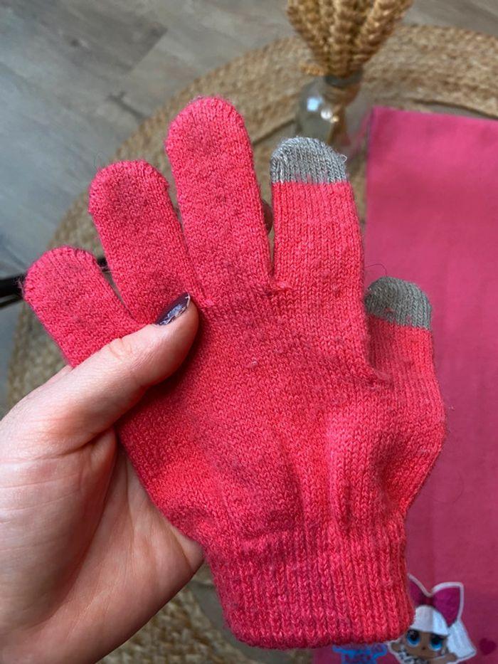 Lot de 2 écharpes LOL Surprise ! et 1 paire de gants rose et gris - photo numéro 5