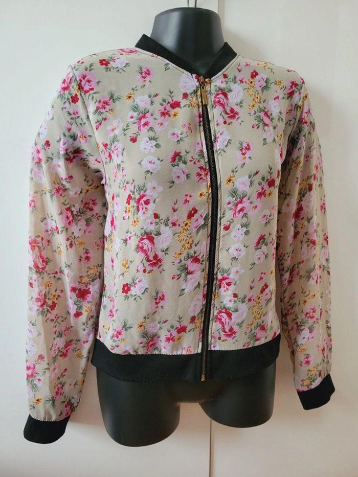 Blouse bombers Zara motifs fleurs fleuris roses gris semi transparent multicolore - photo numéro 1