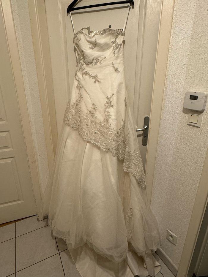 Vends robe de mariée - photo numéro 2