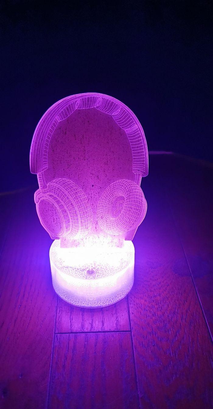 Lampe veilleuse 3d casque multicolore - photo numéro 10