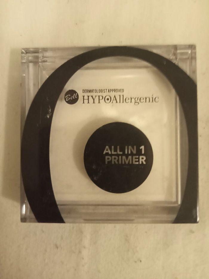 Base de maquillage compacte hypoallergénique ALL IN 1 PRIMER 10g