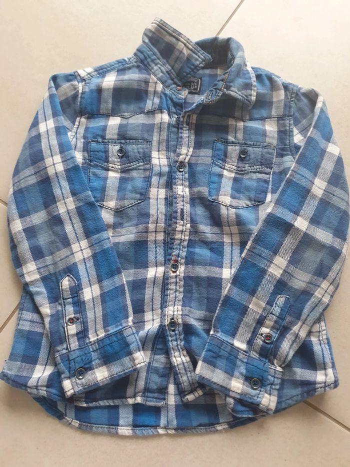 Chemise à carreaux 5/6 ans - photo numéro 1