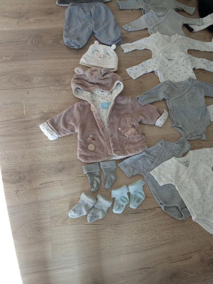 Lot vêtements bébé garçon 1 mois - photo numéro 3