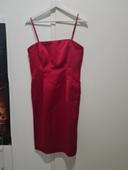 Vend robe rouge