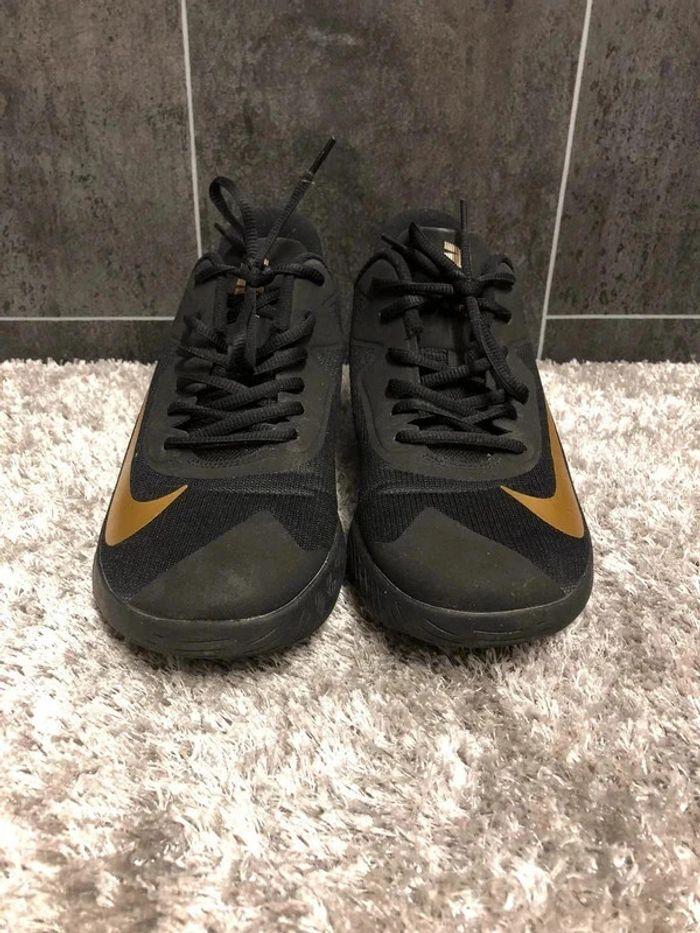 Basket Nike Homme Taille 44 - photo numéro 3