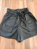 Short simili cuir gémo 10 ans