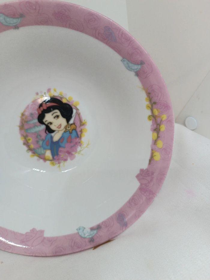 Assiette porcelaine creuse soupe Disney princess blanche neige snow white rose blanc oiseau écureuil - photo numéro 4