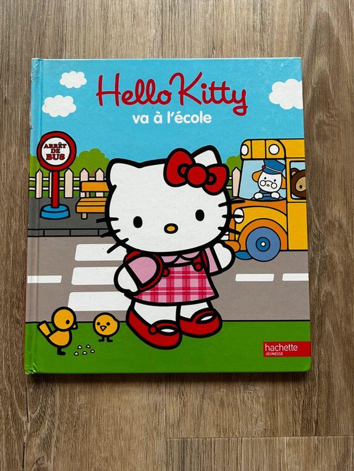 Livre : Hello Kitty va à l’école - photo numéro 1