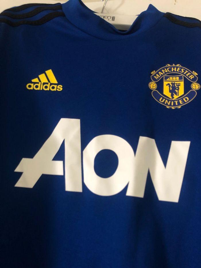 Maillot Manchester United . Adidas . 15/16 ans . Taille CS - photo numéro 4