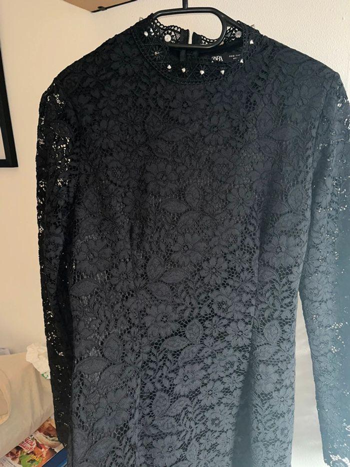 Robe Zara neuve en dentelle taille Xs - photo numéro 4