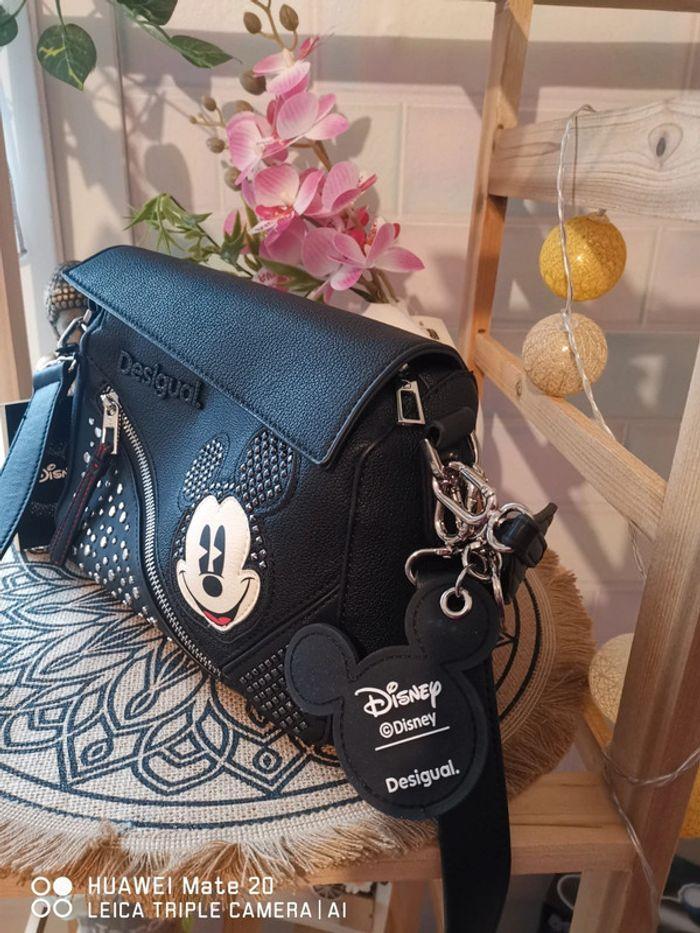 💕Jolie sac bandoulière mickey studstyle desigual 💕 - photo numéro 2