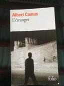 Livre l'étranger