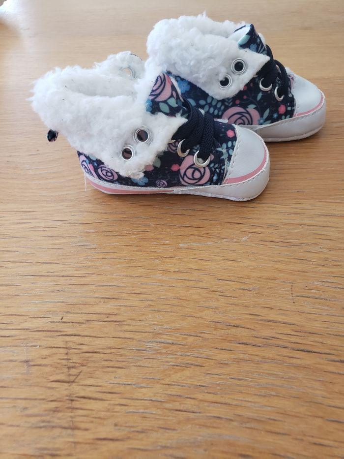 Lot chaussures bébé 0-3 mois - photo numéro 6