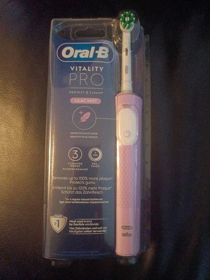 Brosse à dents Rechargeable Oral-B violet - photo numéro 1