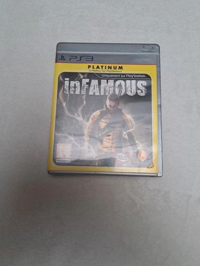 Infamous platinum sur ps3 - photo numéro 1