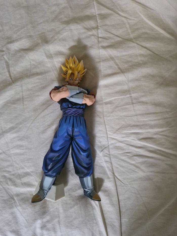 Figurine Dragon Ball Z Végéto SSJ - photo numéro 2