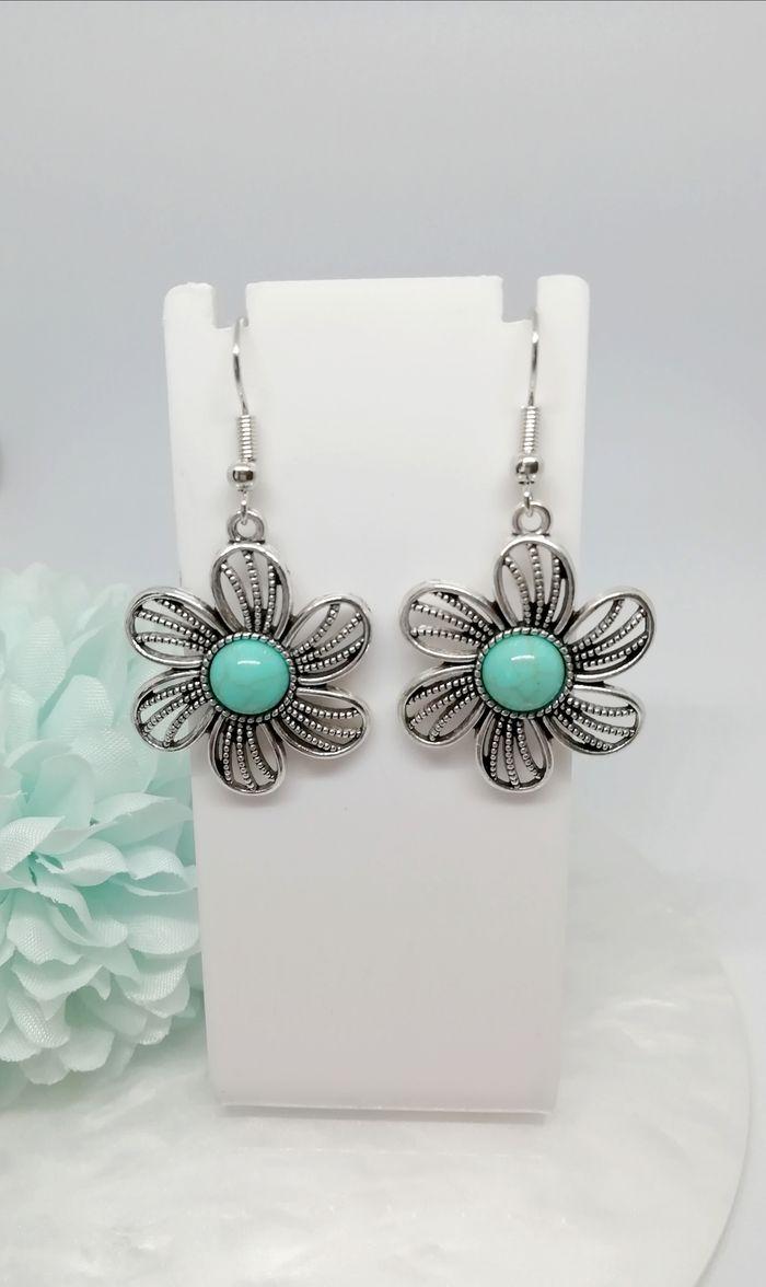 Boucles d'oreilles turquoise style ethnique - photo numéro 2