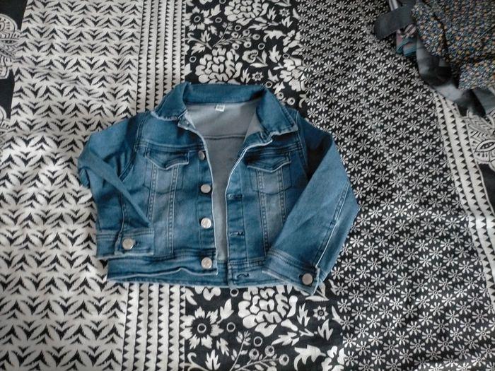 Veste en jean 3/4 ans - photo numéro 1