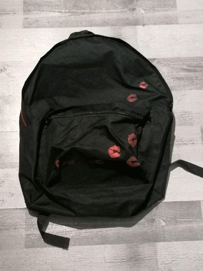 Sac à dos 🎒 - photo numéro 1