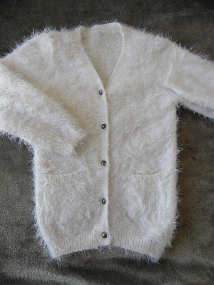 Très beau gilet blanc, taille 5 ans. - photo numéro 1