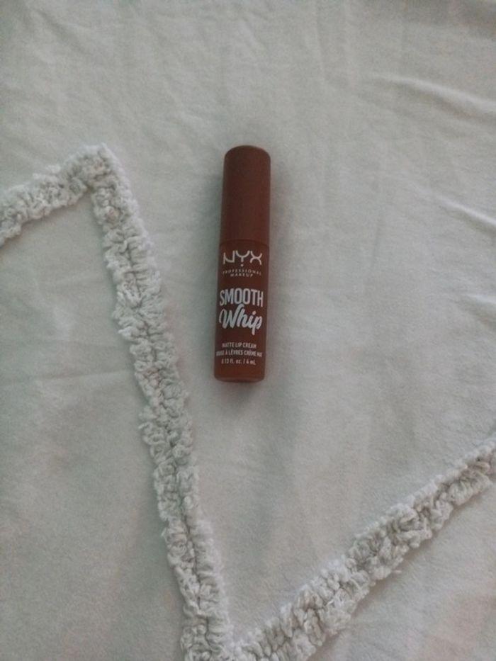 Rouge à lèvres crème mat Nyx Smooth Whip - photo numéro 1