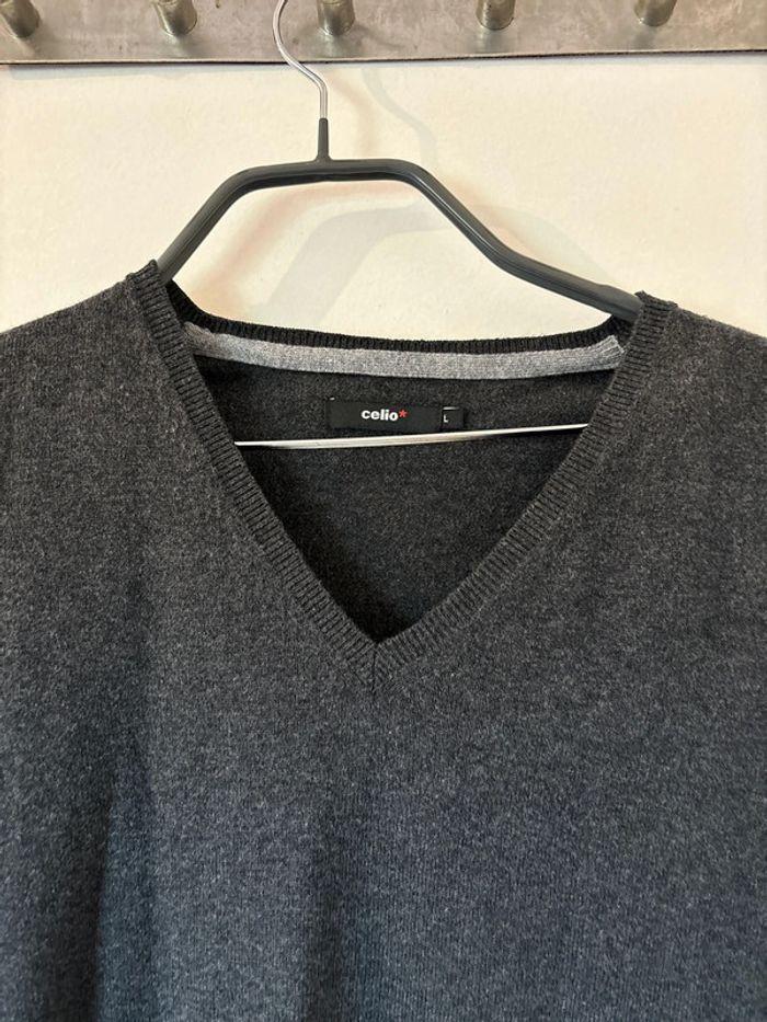 Joli pull sweat-shirt de marque Celio taille L - photo numéro 2