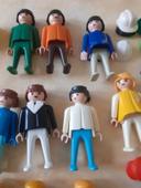 Personnages playmobils et accessoires divers