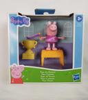 FIGURINE PEPPA PIG GYMNASTE NEUF JAMAIS OUVERT