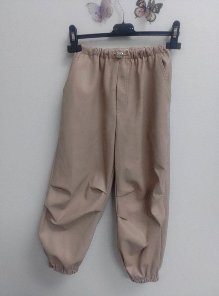 Pantalon cuir Zara fille 9 ans - photo numéro 1