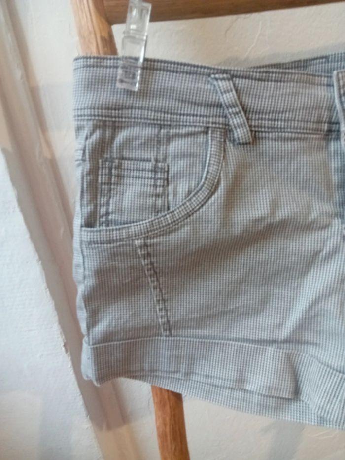 Short taille 34 - photo numéro 2