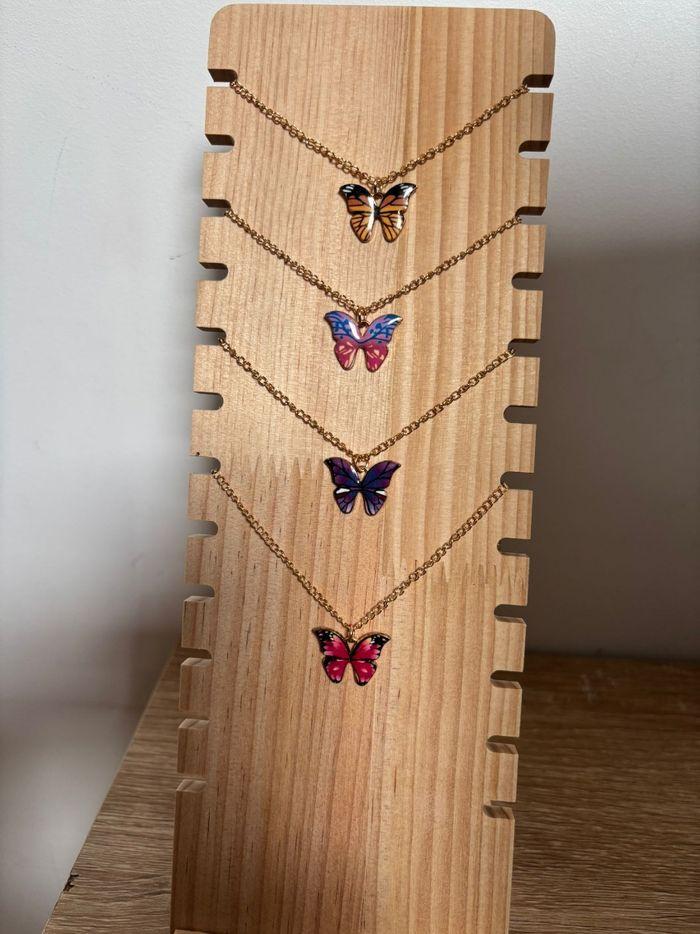 Collier papillon 🦋 - photo numéro 1