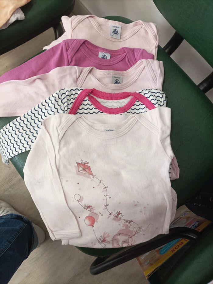 Lot Body petit bateau ML 12 mois