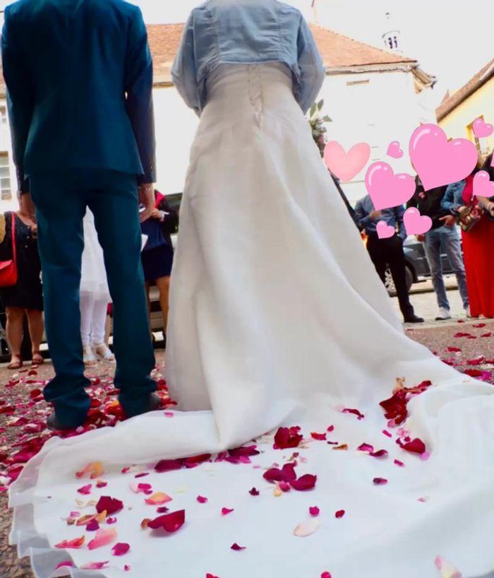 Robe de mariée et son jupon - photo numéro 5