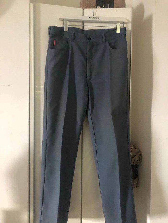 Pantalon léger . Taille 40 - photo numéro 1